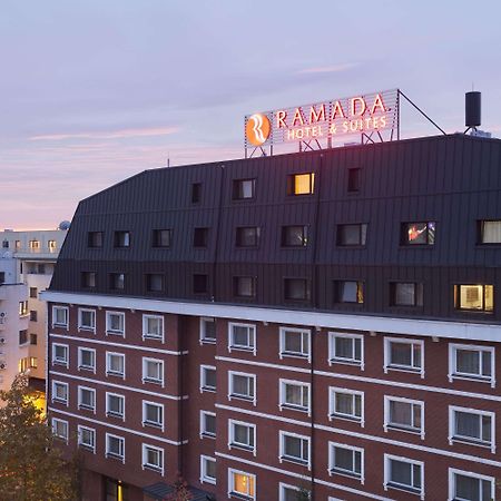 Ramada Hotel & Suites By Wyndham Bucharest North Kültér fotó
