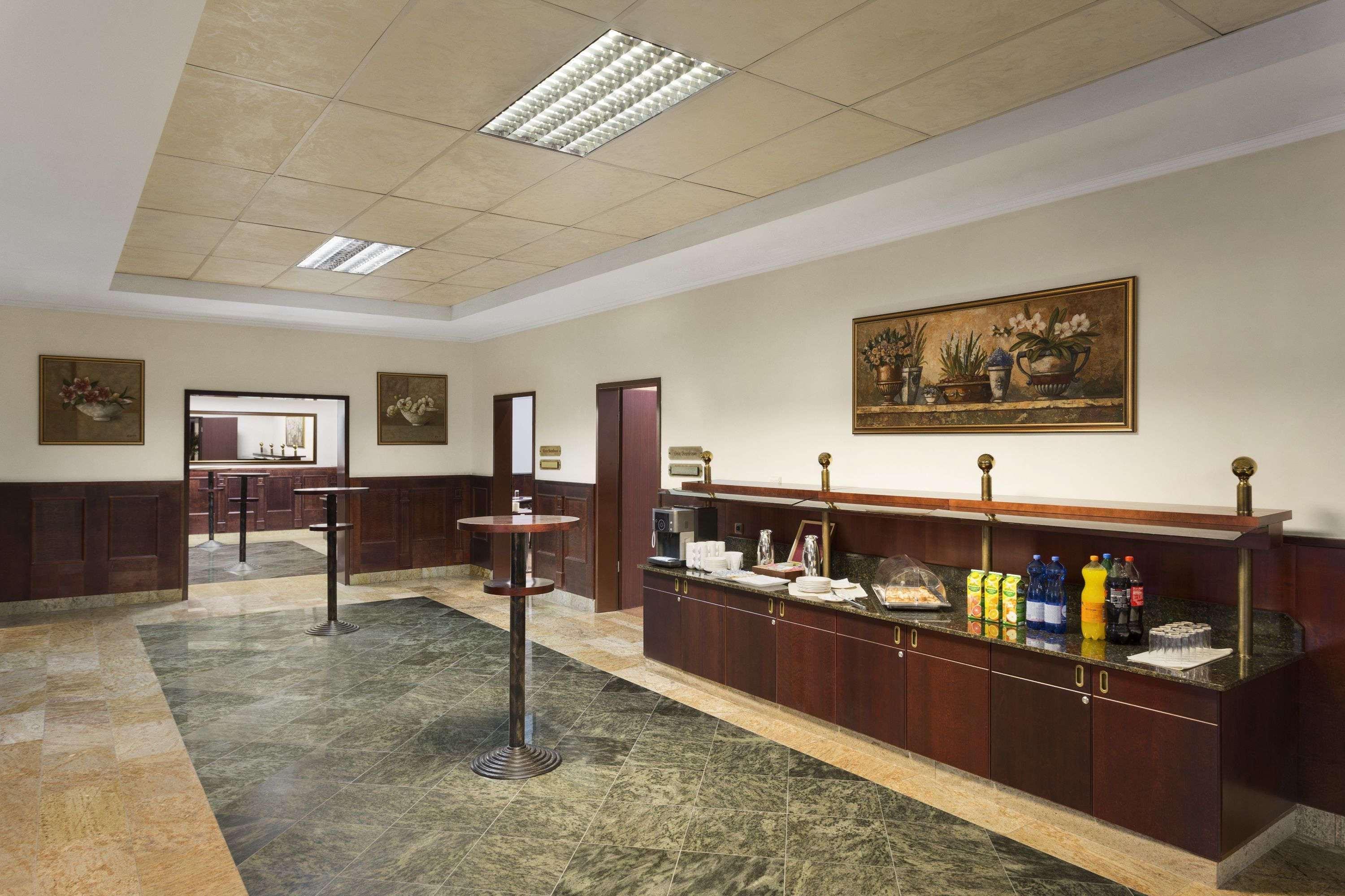 Ramada Hotel & Suites By Wyndham Bucharest North Kültér fotó